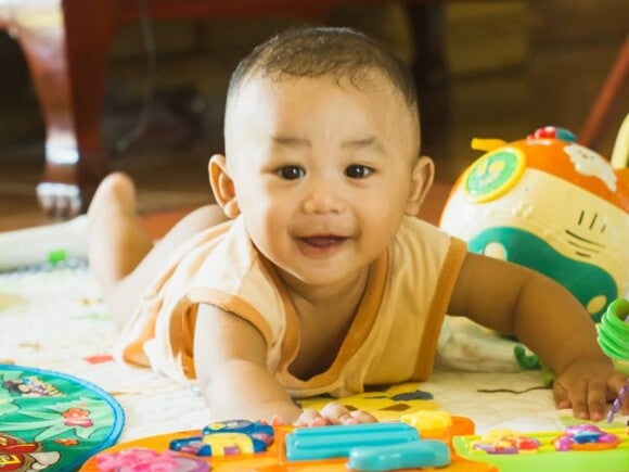 Baby activities for special bonding: Happy playtime ideas for your 4-6-month-old